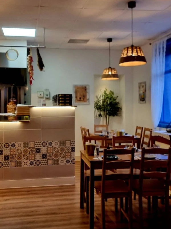 Artisan Greek Kitchen Livingston interior